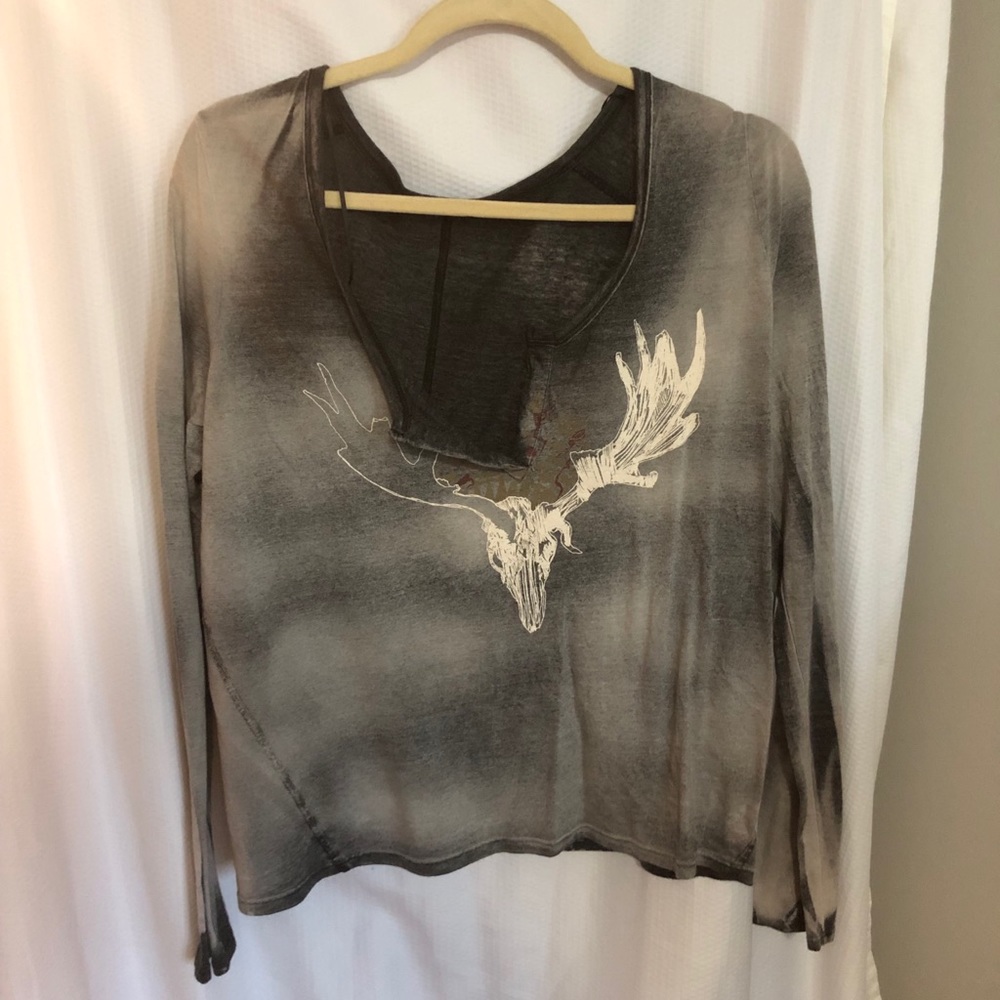Adorable Free people crop top with moose head - Picture 1 of 6